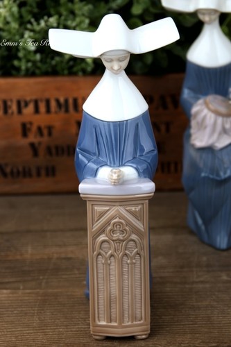 스페인도자기인형 야드로 01005502 명상 (블루) 기도하는 수녀님 장식인형,야드로,영국찻잔