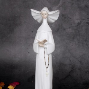 스페인야드로인형 기도하는 시간 01015500 Prayful Moment (IVORY) 수녀님,야드로,영국찻잔