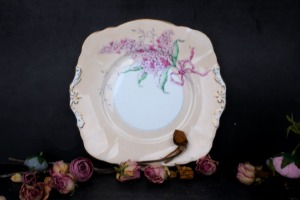 영국 앤틱 파라곤 Paragon 라일락 Lilac Plate,야드로,영국찻잔